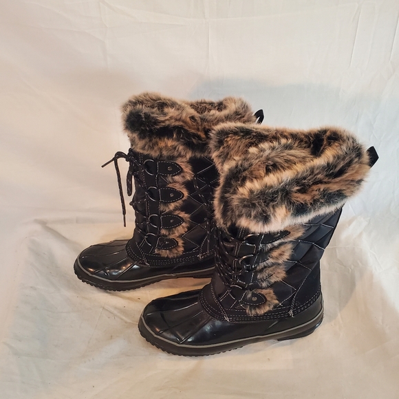 Khombu Jacey Women's Size 8M Faux Fur Lace Up Cold Weather Boots EUC - Picture 2 of 8